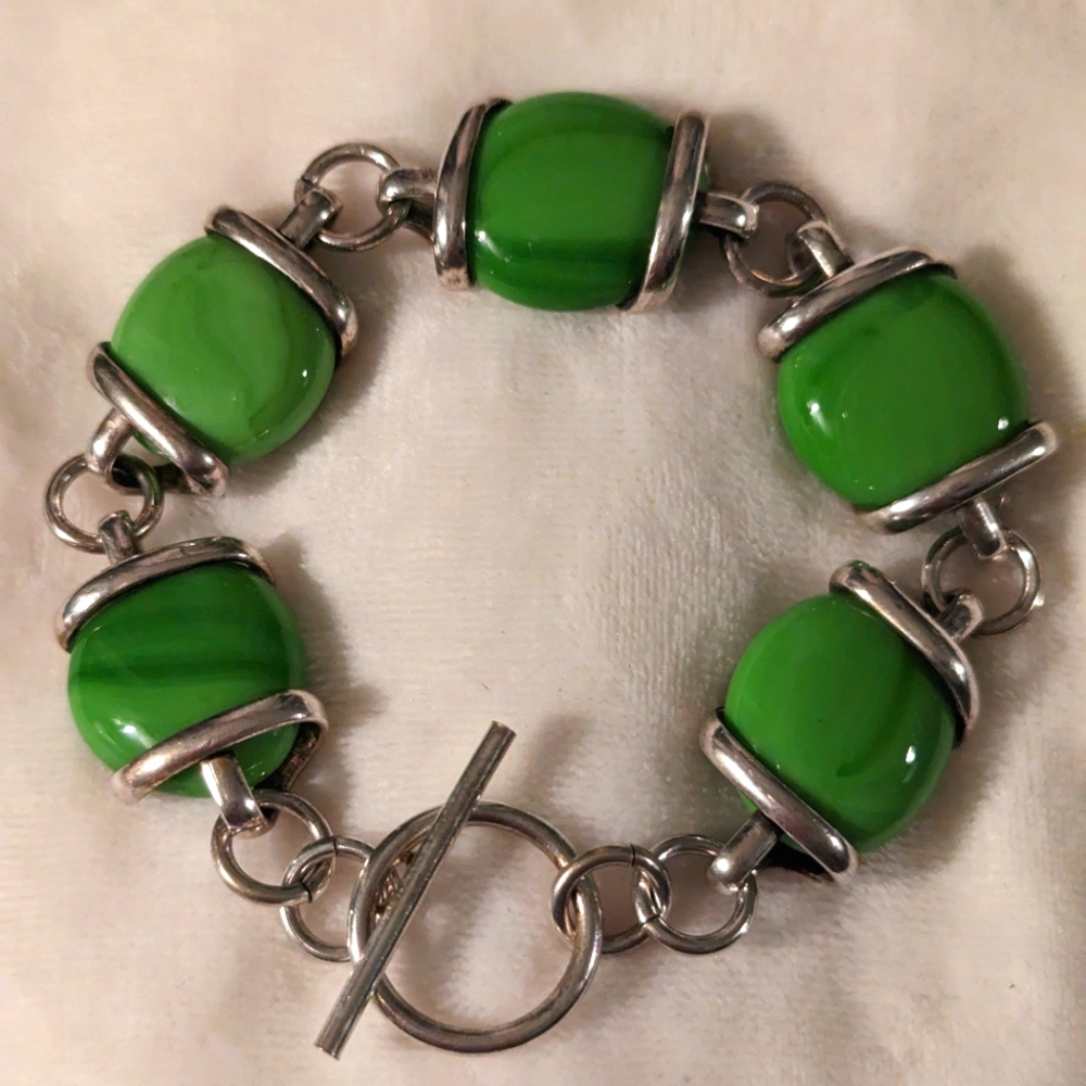 Sterling silver and glass bead bracelet